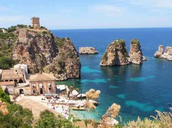 Carini Luxury Apartment Vicino Aereoporto E Al Mare Zewnętrze zdjęcie